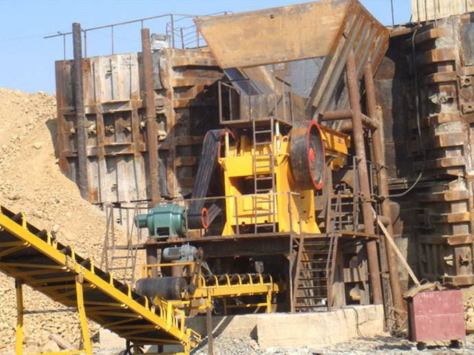 時(shí)產(chǎn)500噸大型石頭破碎機(jī)成套設(shè)備多少錢？