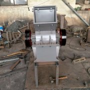 錘頭作為錘式破碎機(jī)的核心部件