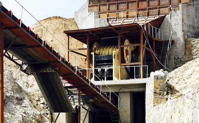 小型顎式石子破碎機(jī)