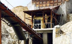 常用的小型碎石機(jī)小型顎式石子破碎機(jī)打石頭的