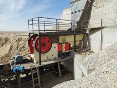 顎式破碎機(jī)是礦山界必備的碎石設(shè)備