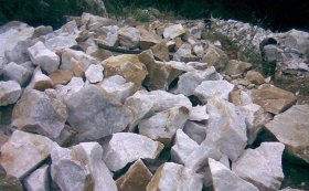 石英砂石制砂生產(chǎn)線設(shè)備如何配置