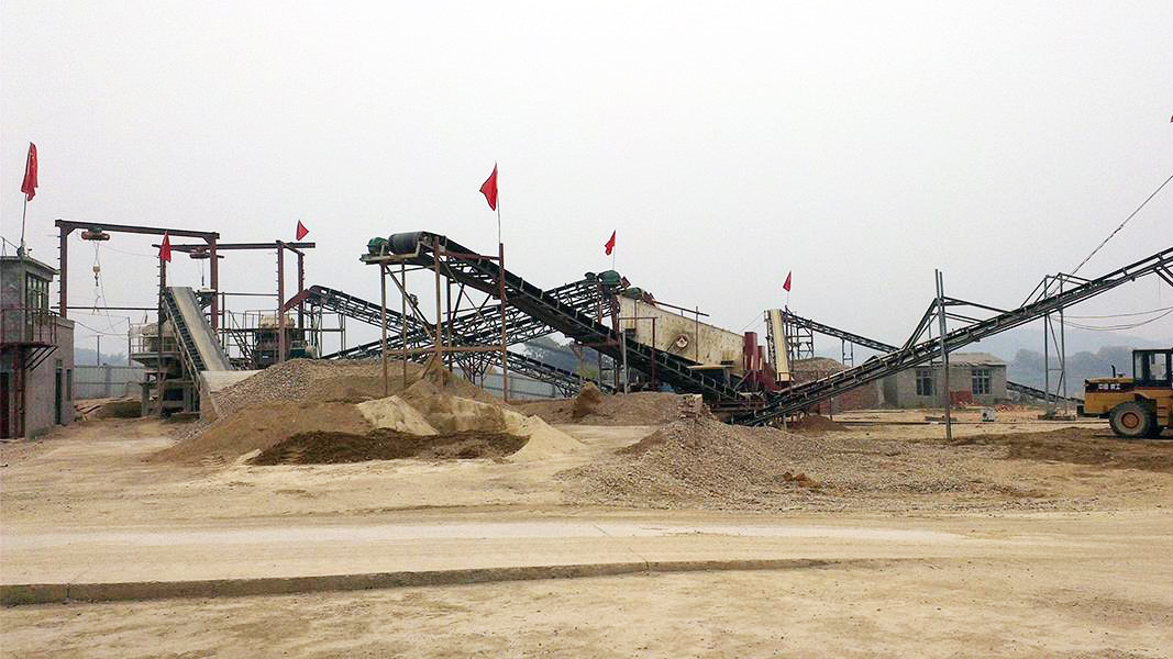 時產(chǎn)300噸石料生產(chǎn)線設備需要投資多少錢?