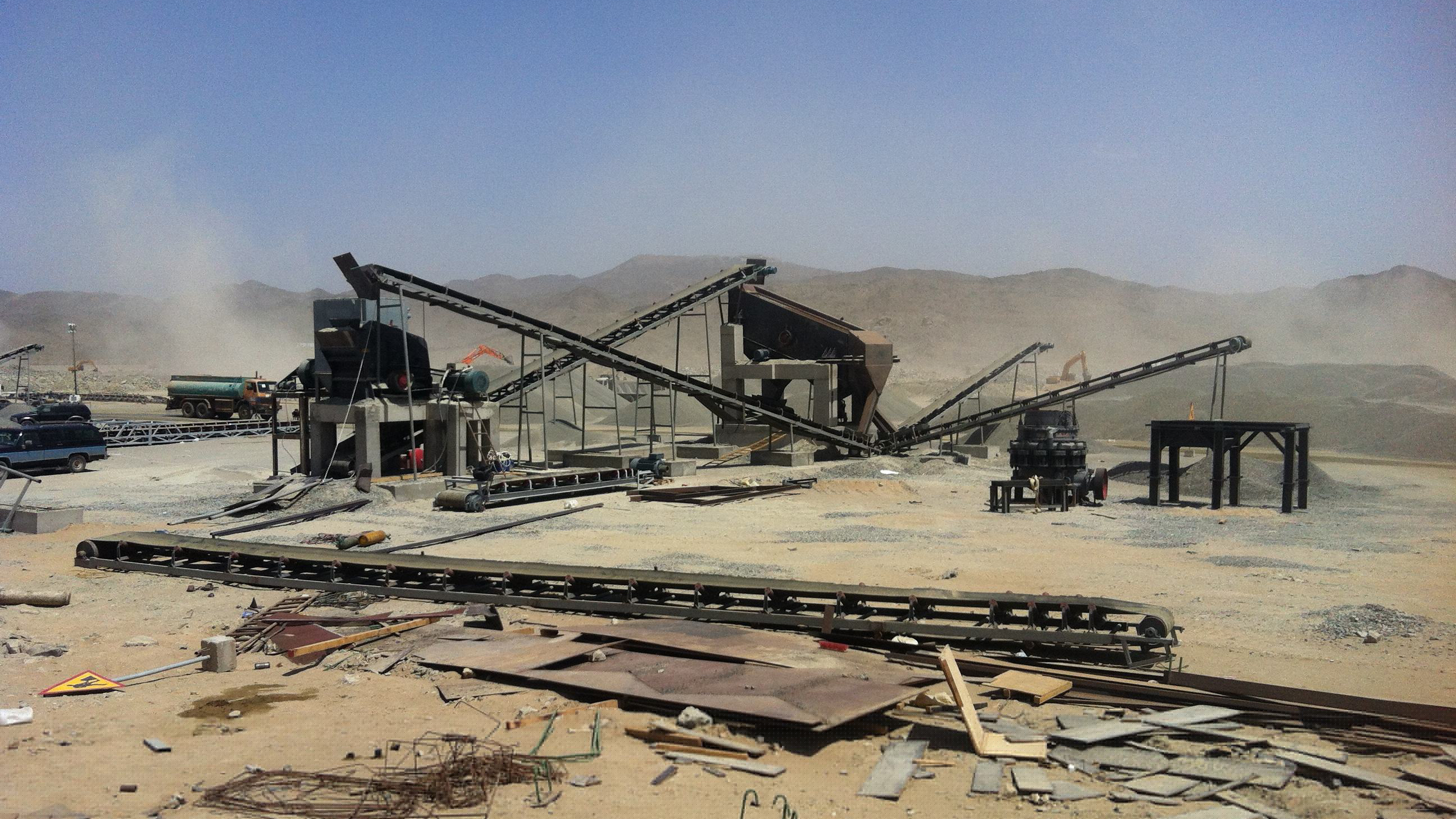 時產(chǎn)300噸石料生產(chǎn)線設備