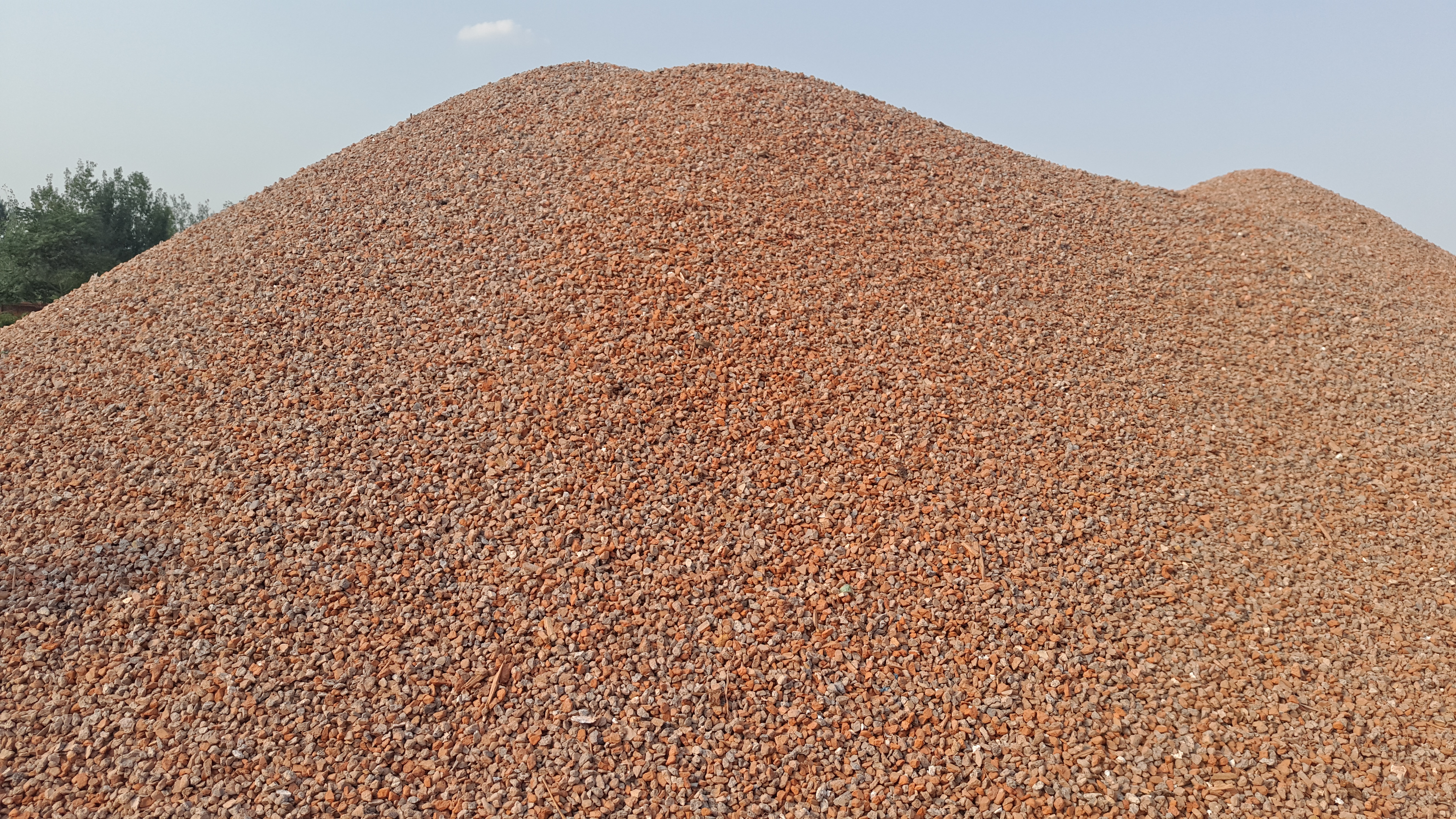 建筑垃圾該用什么樣的破碎機