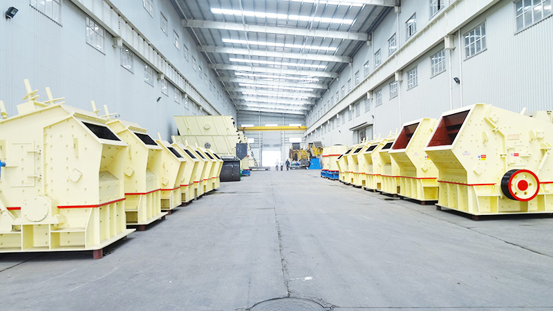 破碎機的入料粒度大小會對設(shè)備有哪些影響？