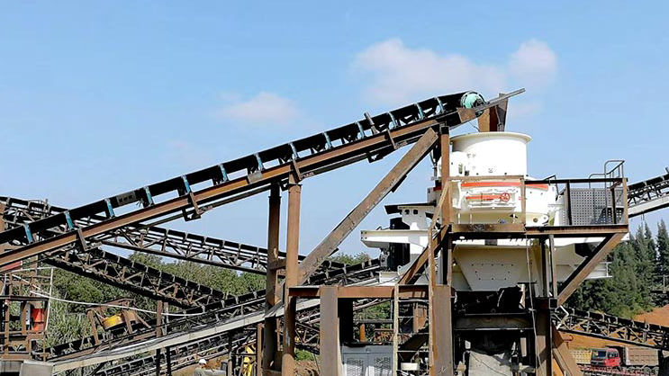 破碎機的入料粒度大小會對設(shè)備有哪些影響？